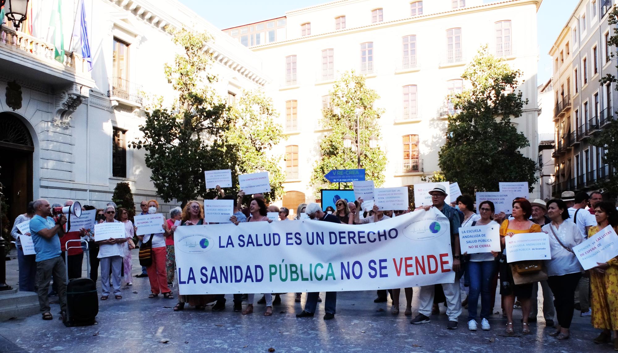 Concentración de la Mesa para la Defensa de la Sanidad Pública